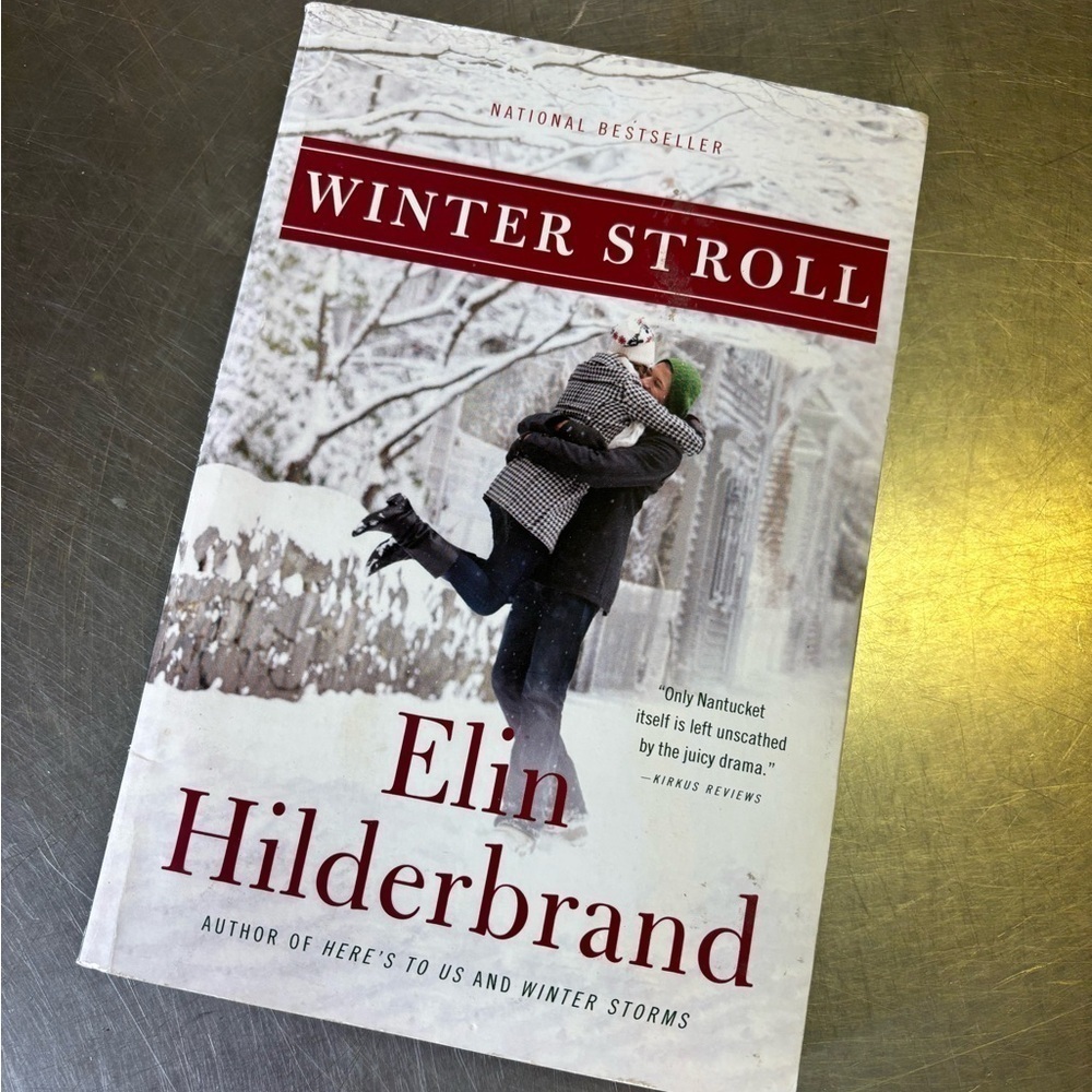 Winter Stroll by: Elin Hilderbrand paperback book